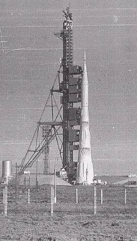 n1rocket.jpg (35578 bytes)